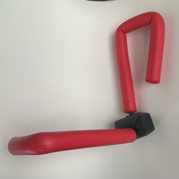 Thigh Master Strengthening Athletic Device - Picture 2 of 3